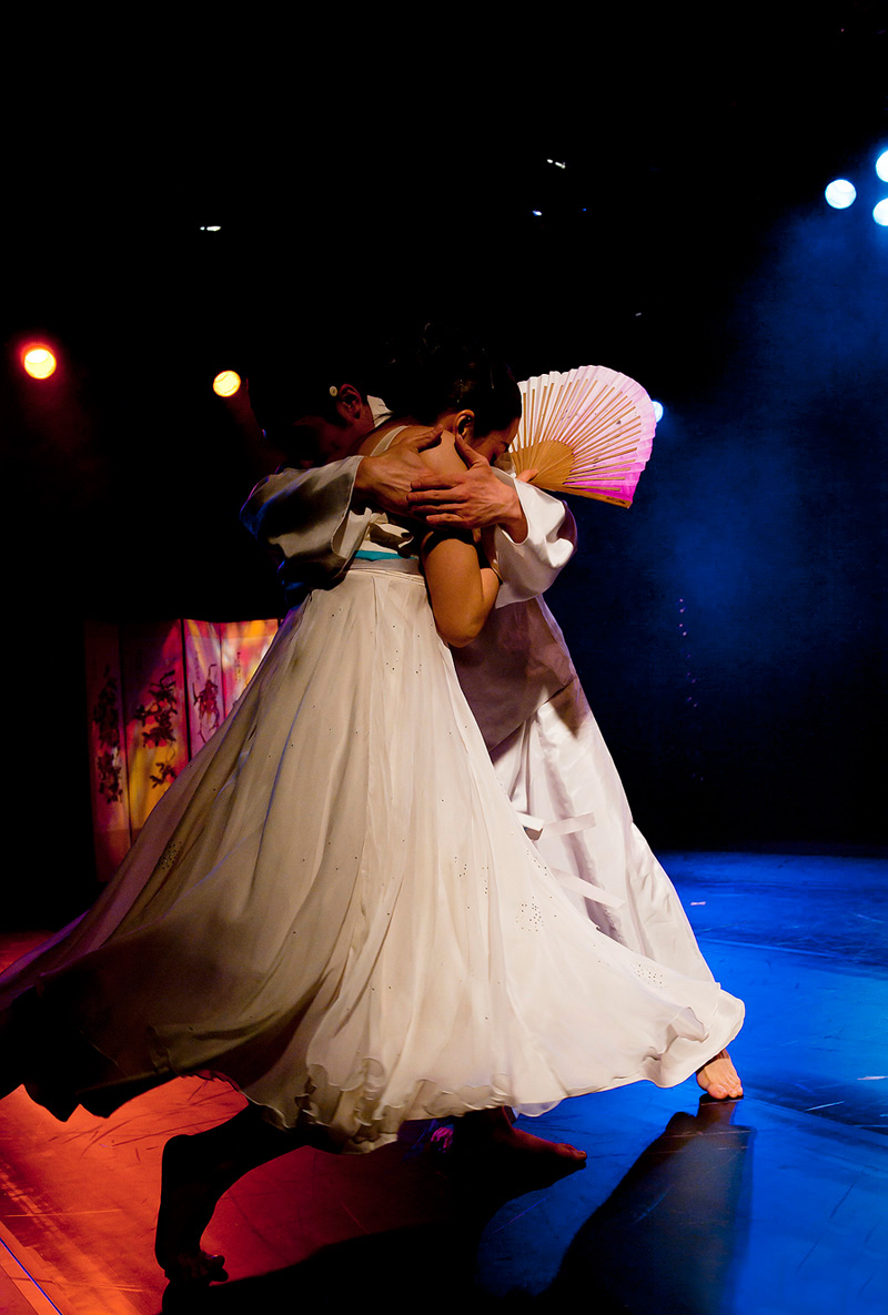 PERFORMANCE PHOTOGRAPHY — Untitled